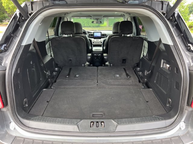 Certified 2023 Ford Explorer XLT w/ Equipment Group 202A AWD/4WD image 29