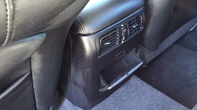 Used 2019 INFINITI Q70 Luxe image 15