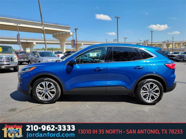 Certified 2022 Ford Escape SEL w/ Technology Package image 2