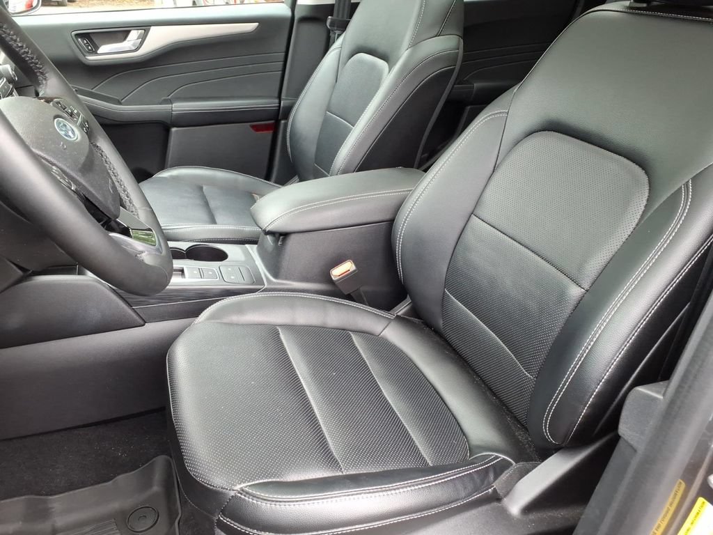 Certified 2022 Ford Escape SEL AWD/4WD image 15