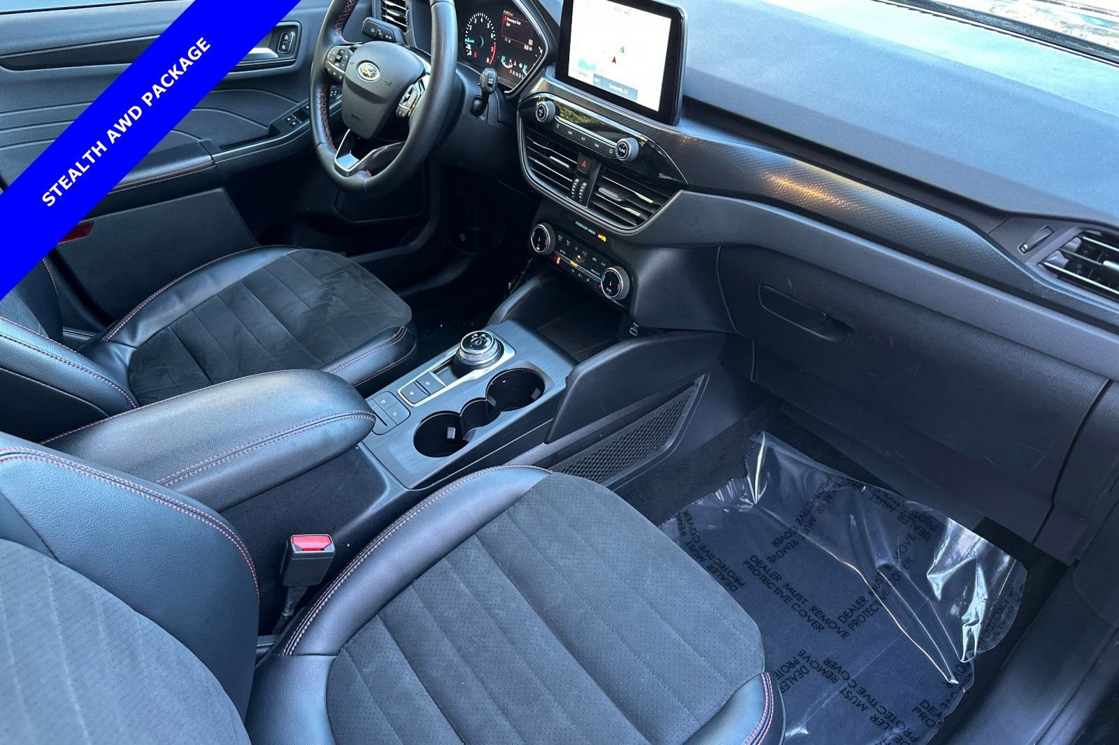 Certified 2022 Ford Escape SEL w/ SEL Stealth AWD Package image 16