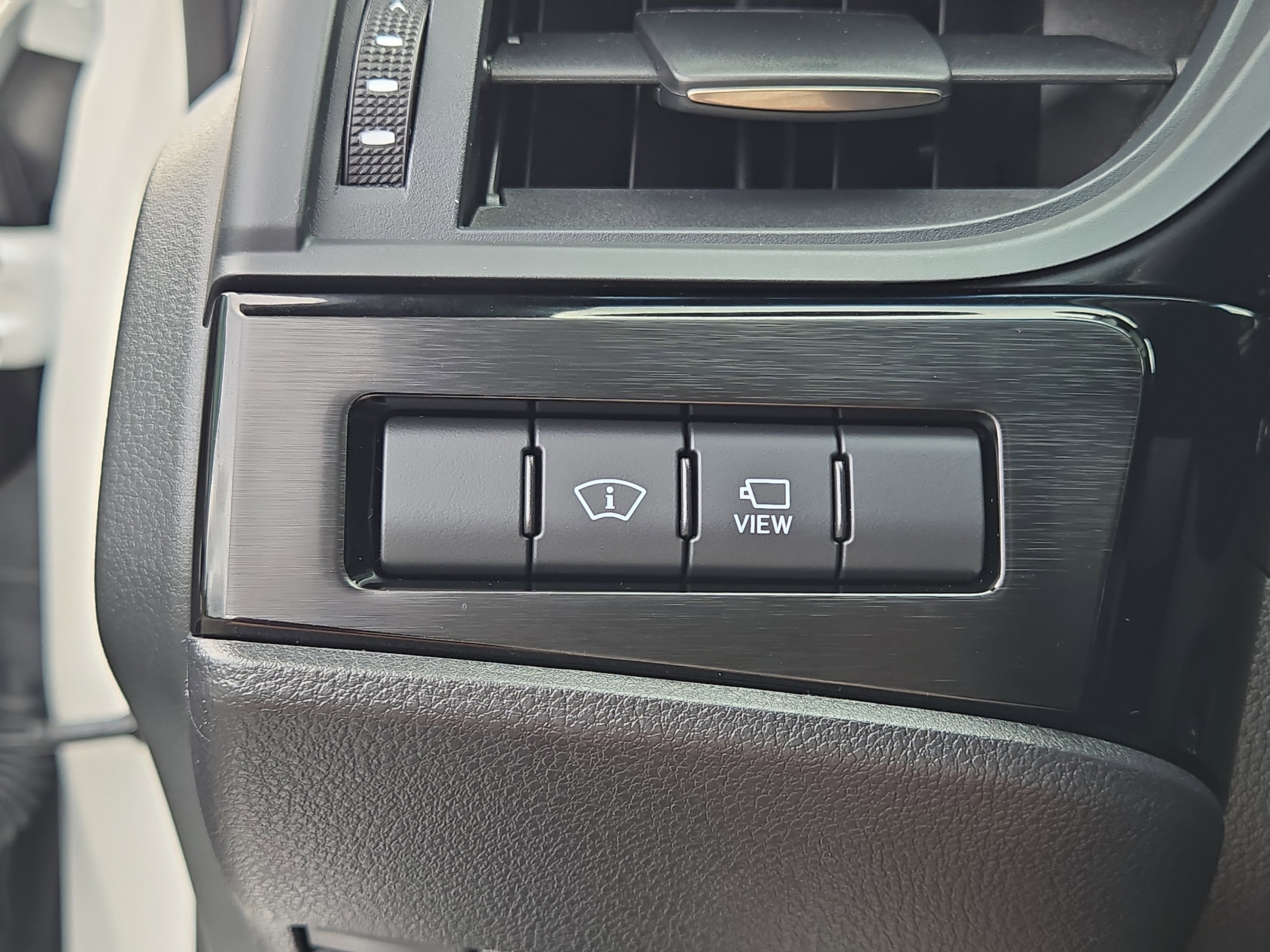 Used 2024 Lexus ES 350 Ultra Luxury w/ Accessory Package (Z2) FWD image 24