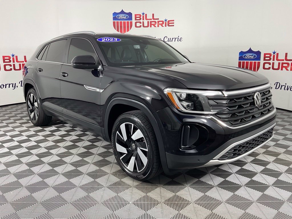 Used 2024 Volkswagen Atlas Cross Sport SE FWD image 1