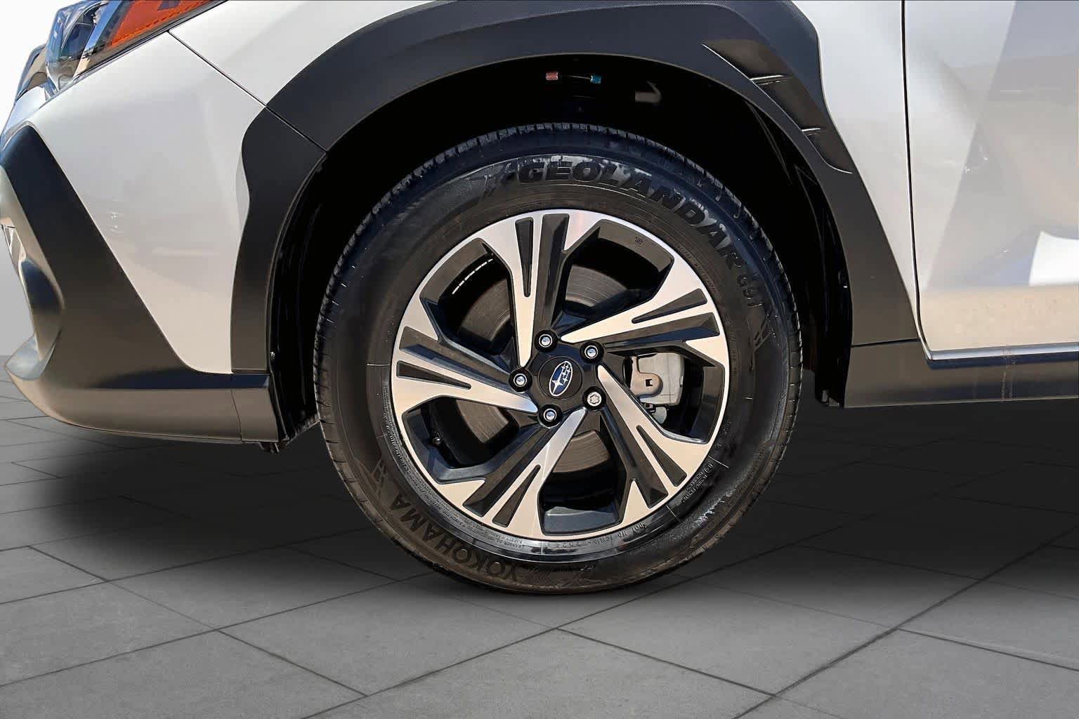Used 2024 Subaru Crosstrek 2.0i Premium w/ Crosstrek Mirror Package AWD/4WD image 10