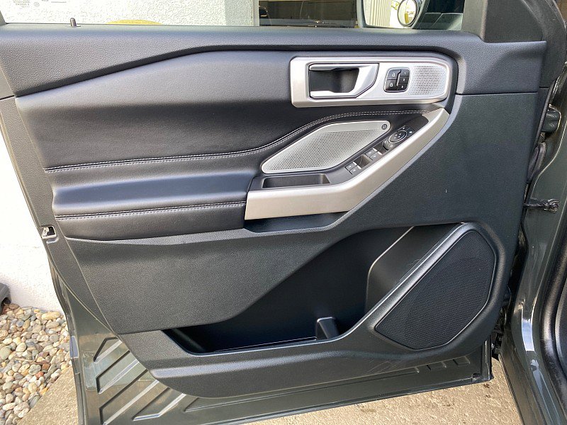Certified 2023 Ford Explorer Limited w/ Limited Technology Package AWD/4WD image 27