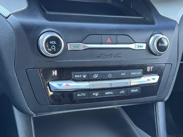 Certified 2020 Ford Explorer XLT w/ Equipment Group 202A AWD/4WD image 25