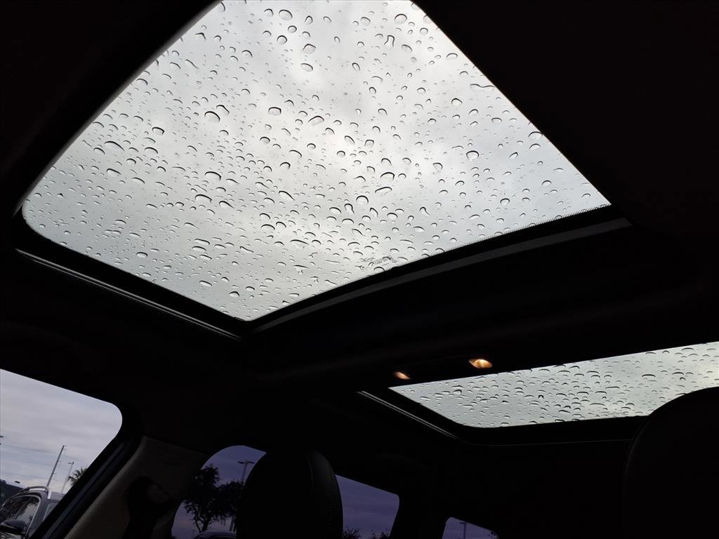 Used 2022 MINI Cooper Clubman S image 12