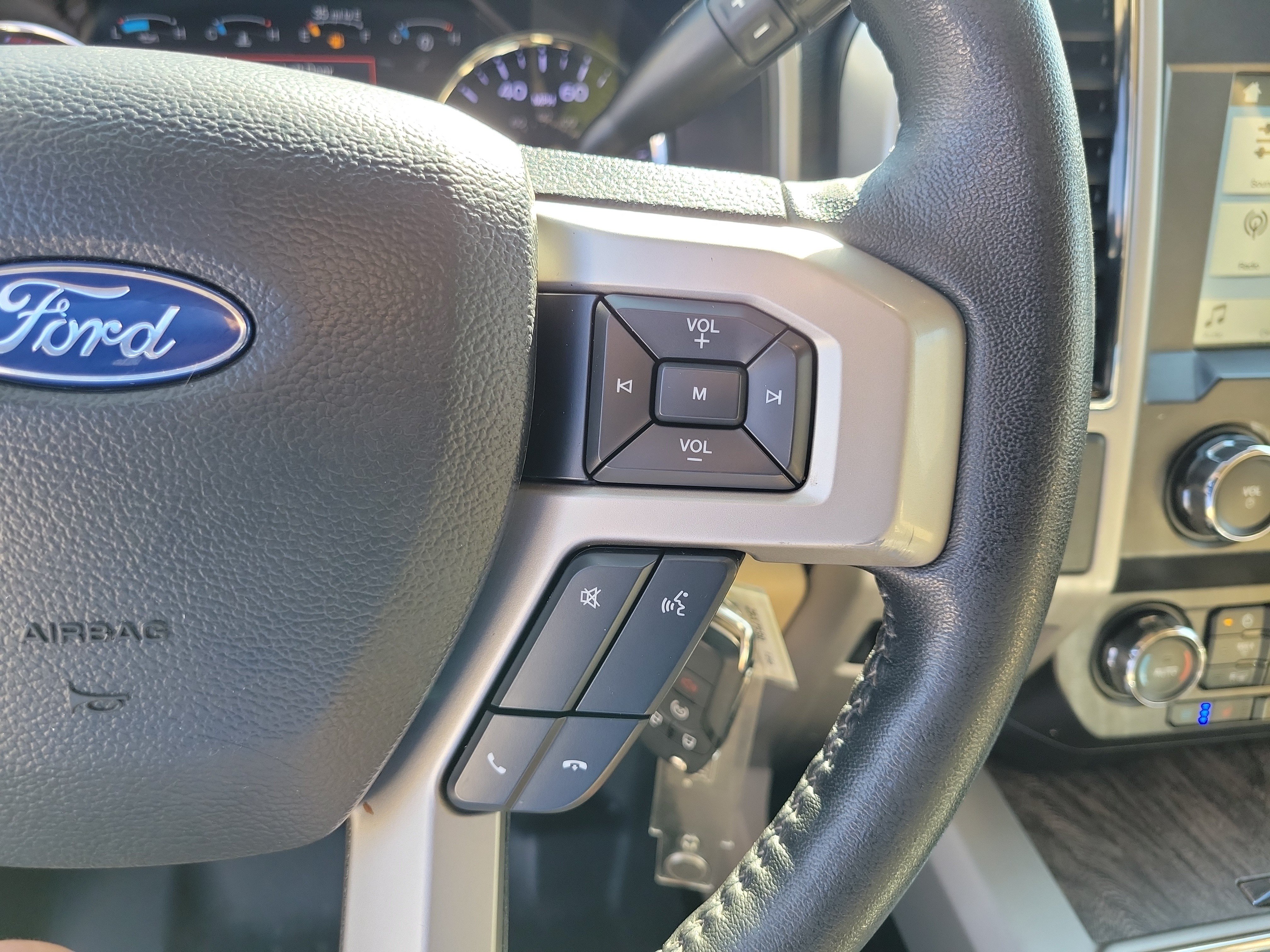 Certified 2019 Ford F250 Lariat RWD image 7