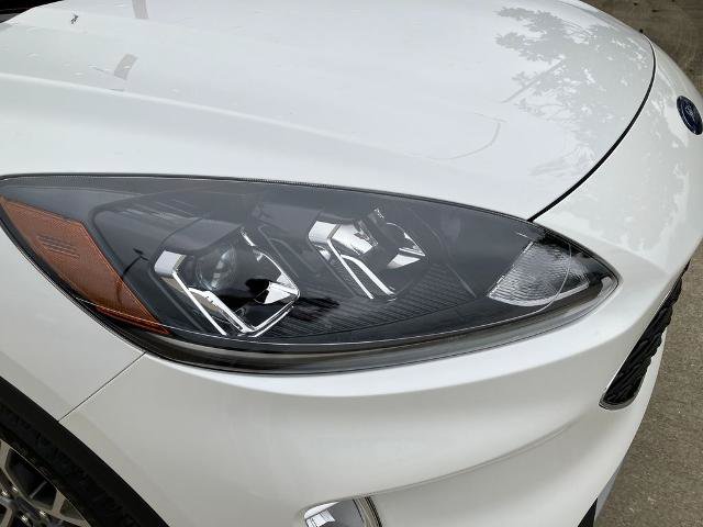 Certified 2022 Ford Escape SEL AWD/4WD image 11