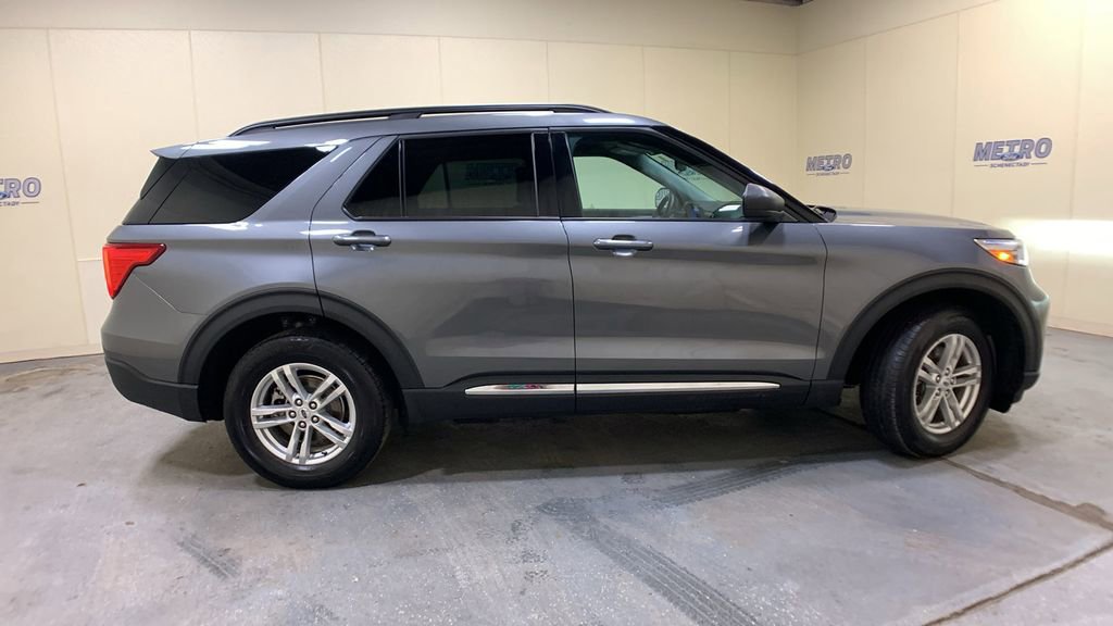 Certified 2023 Ford Explorer XLT w/ Class IV Trailer Tow Package image 7