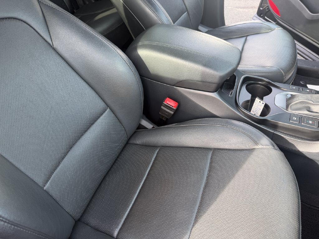 Used 2017 Hyundai Santa Fe Sport FWD image 17