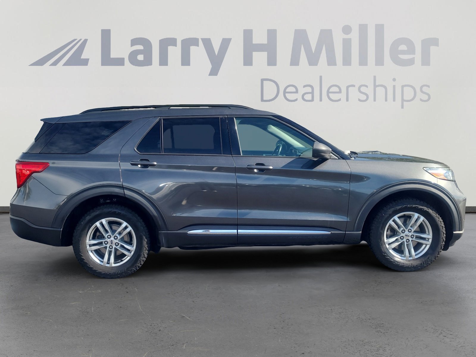 Certified 2020 Ford Explorer XLT AWD/4WD image 6