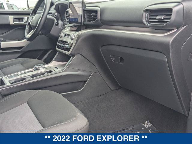 Certified 2022 Ford Explorer XLT RWD image 22