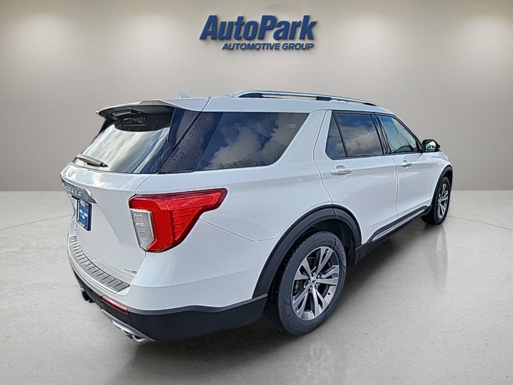 Certified 2020 Ford Explorer Platinum w/ Premium Technology Package AWD/4WD image 9