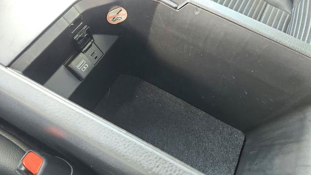 Used 2024 Toyota Camry SE FWD image 19