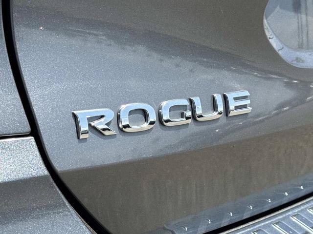Used 2017 Nissan Rogue SL w/ SL Premium Package FWD image 26