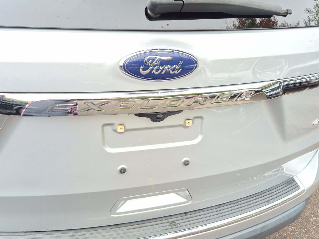 Certified 2018 Ford Explorer Limited AWD/4WD image 39