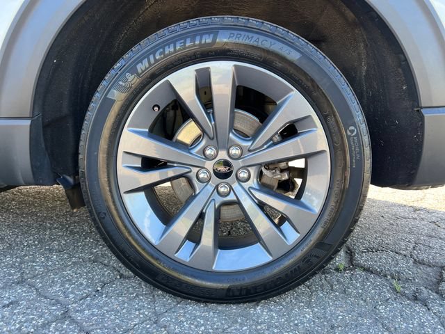 Certified 2023 Ford Explorer XLT w/ Equipment Group 202A AWD/4WD image 15