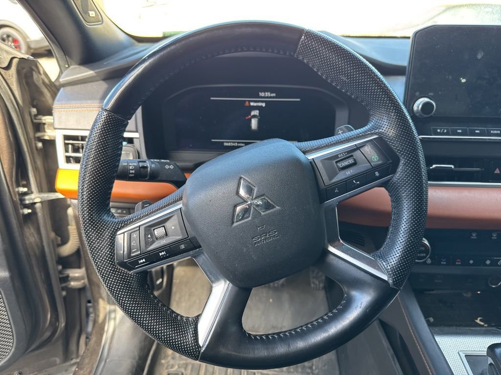 Used 2022 Mitsubishi Outlander SEL image 11