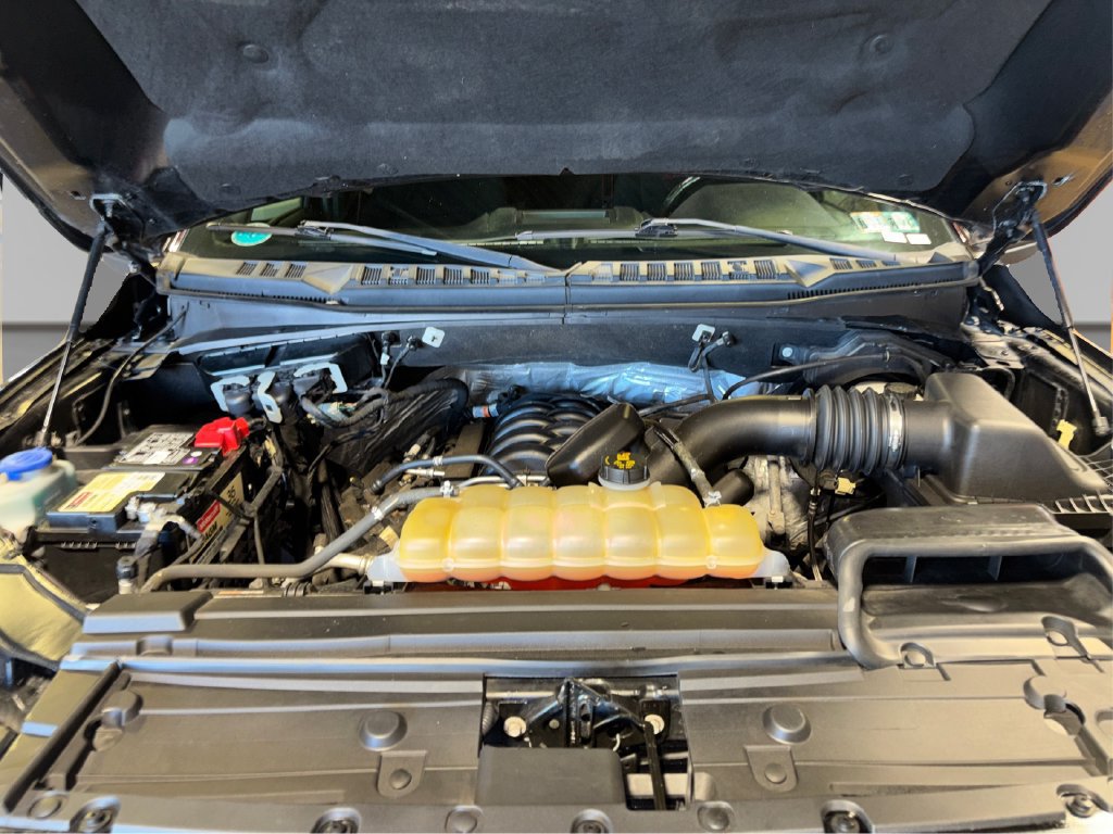Certified 2018 Ford F150 XLT w/ Equipment Group 302A Luxury AWD/4WD image 18