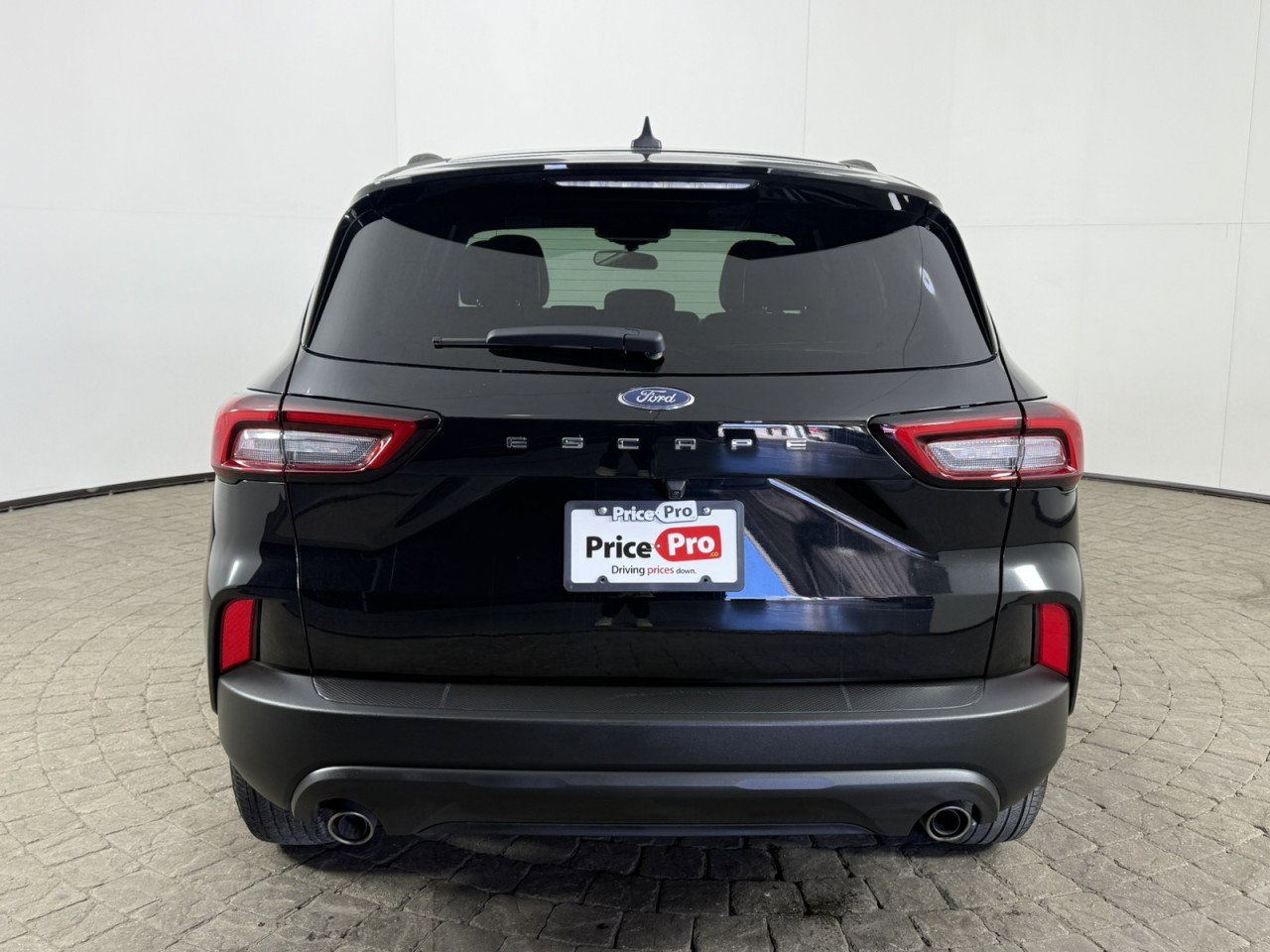 Certified 2025 Ford Escape ST-Line FWD image 6