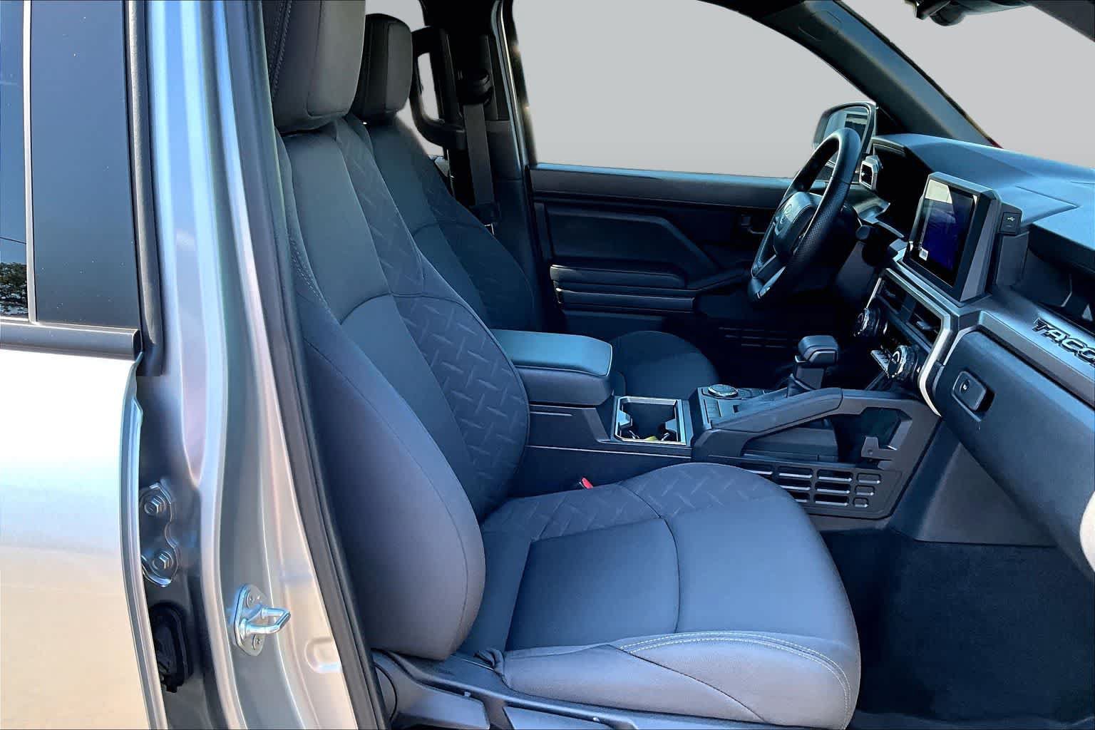 Used 2025 Toyota Tacoma SR5 RWD image 11