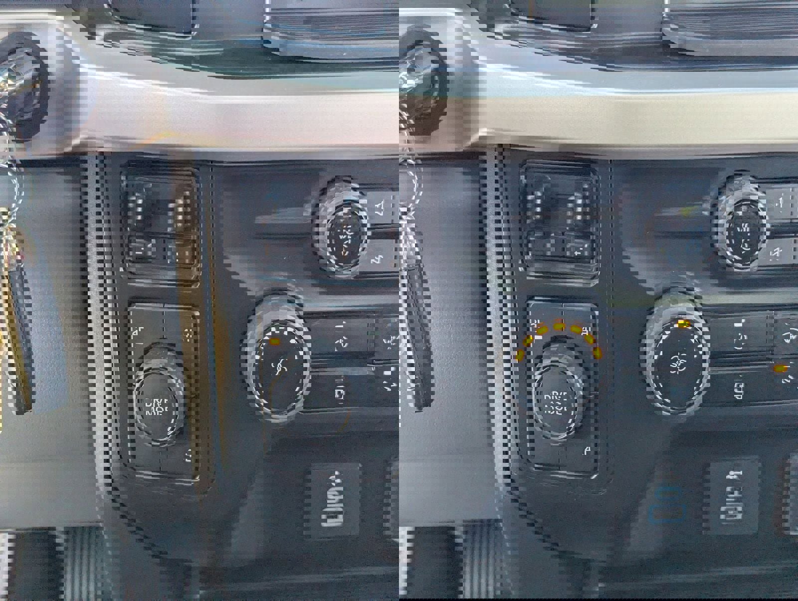 Certified 2023 Ford F250 XL w/ XL Driver Assist Package image 25