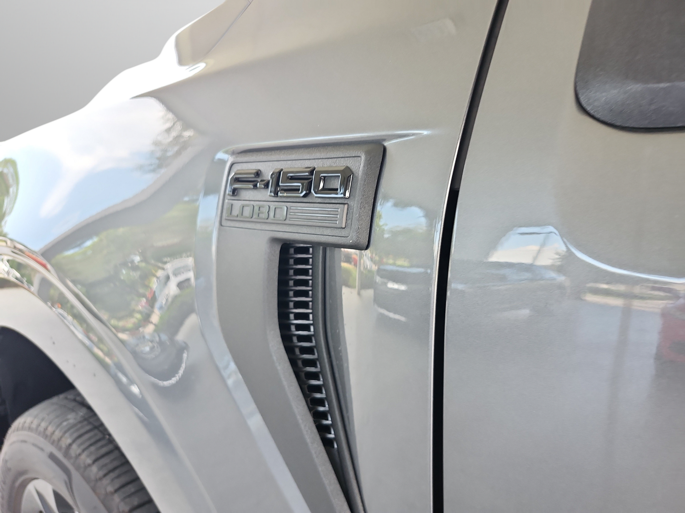 Certified 2025 Ford F150 STX w/ LOBO Package AWD/4WD image 30