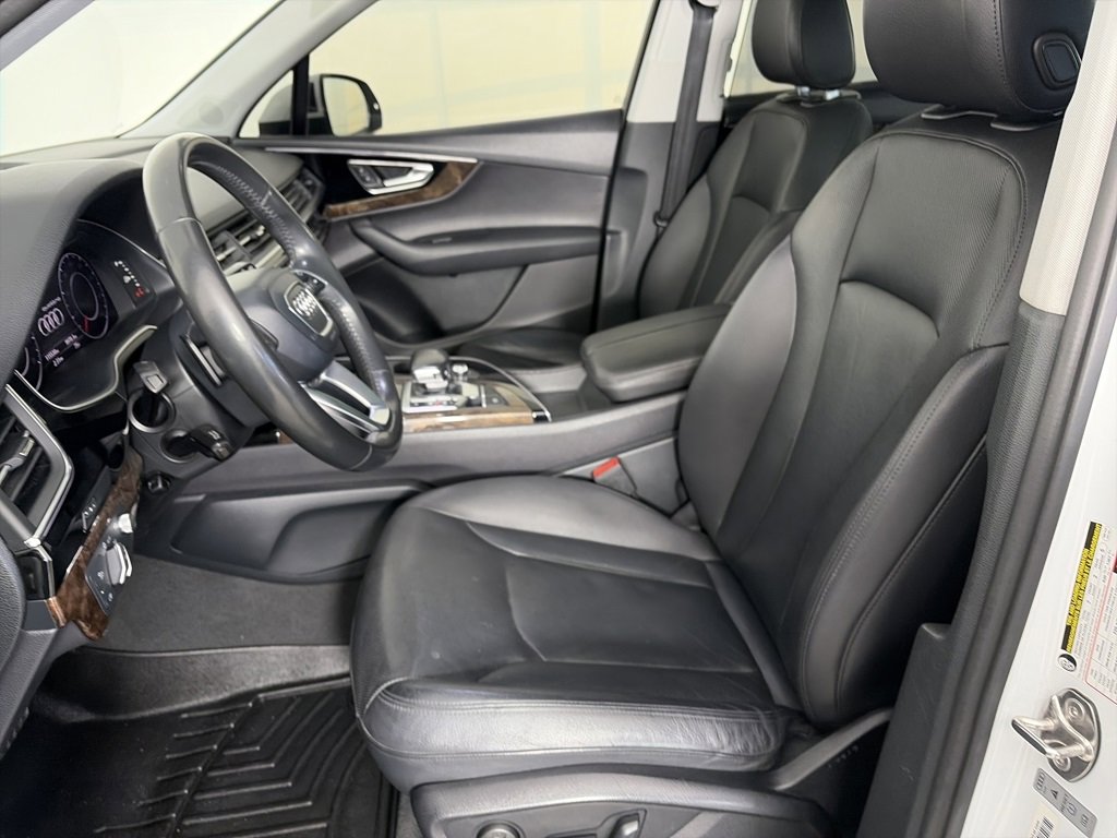 Used 2018 Audi Q7 3.0T Prestige image 11