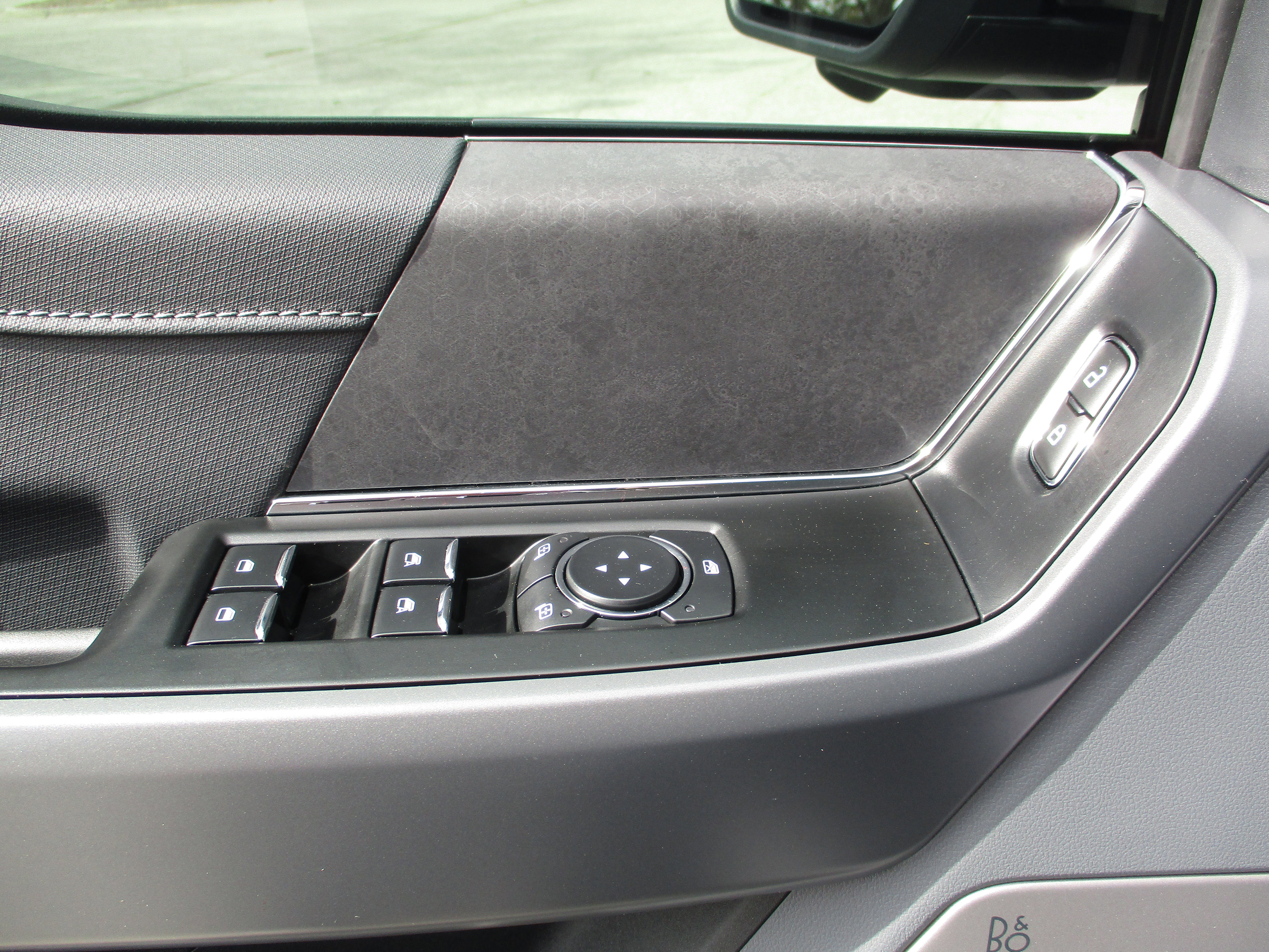 Certified 2025 Ford F150 Lightning Flash image 10