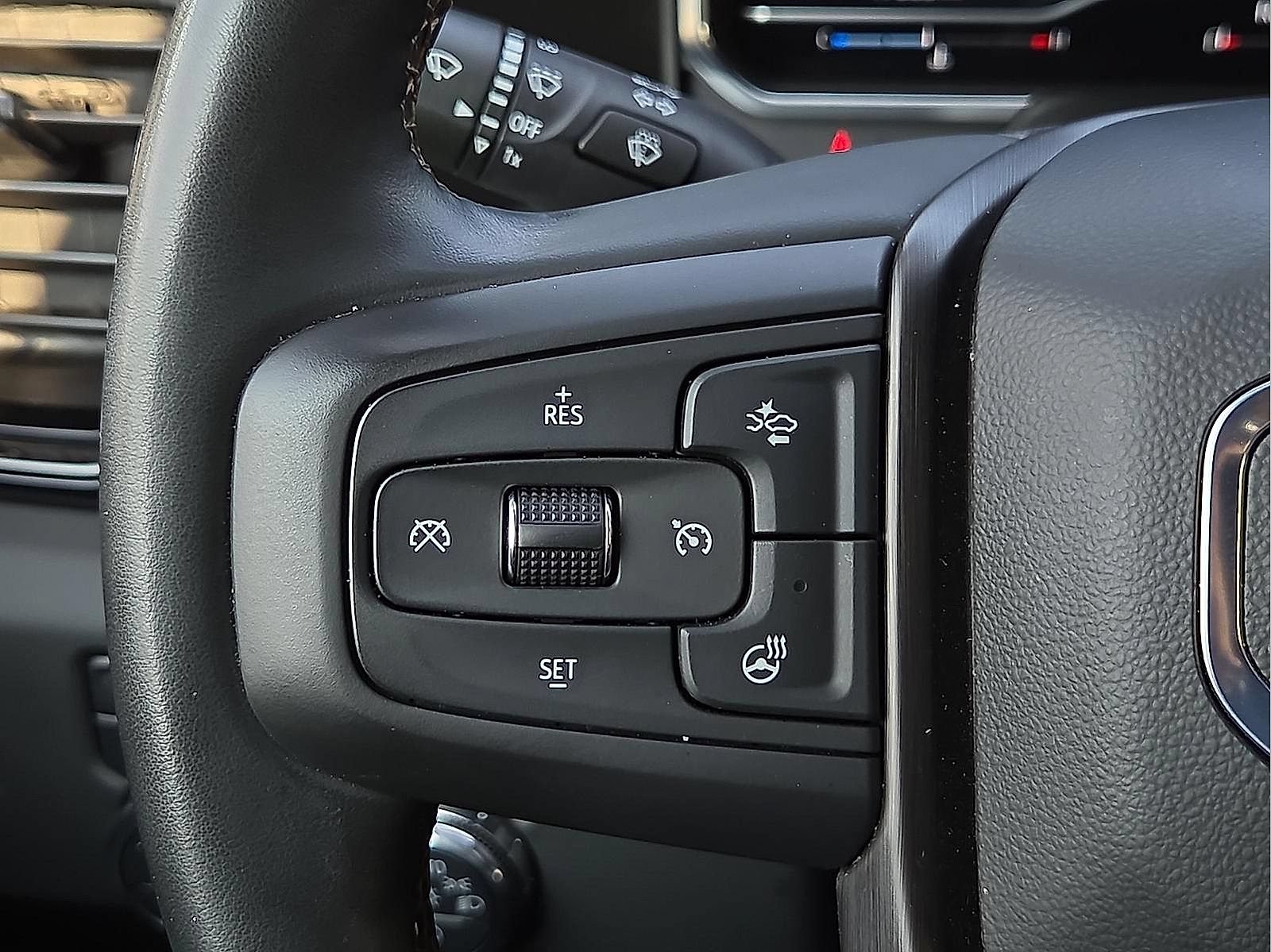 Used 2025 GMC Sierra 2500 AT4 w/ AT4 Premium Plus Package AWD/4WD image 18