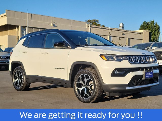 Used 2025 Jeep Compass Limited AWD/4WD image 31