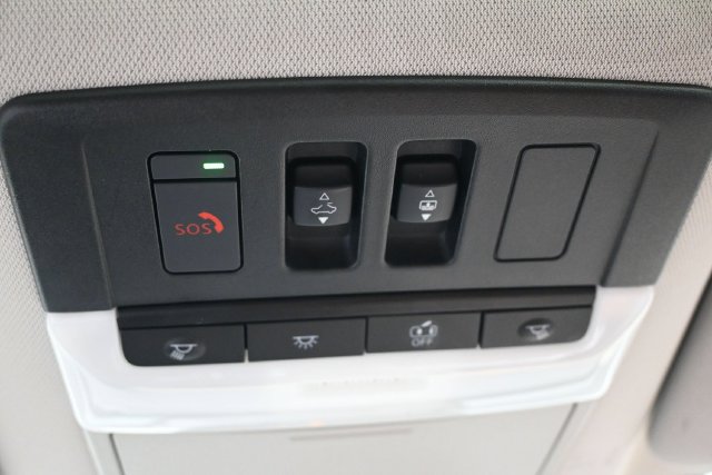 Used 2024 Nissan Pathfinder Platinum AWD/4WD image 17