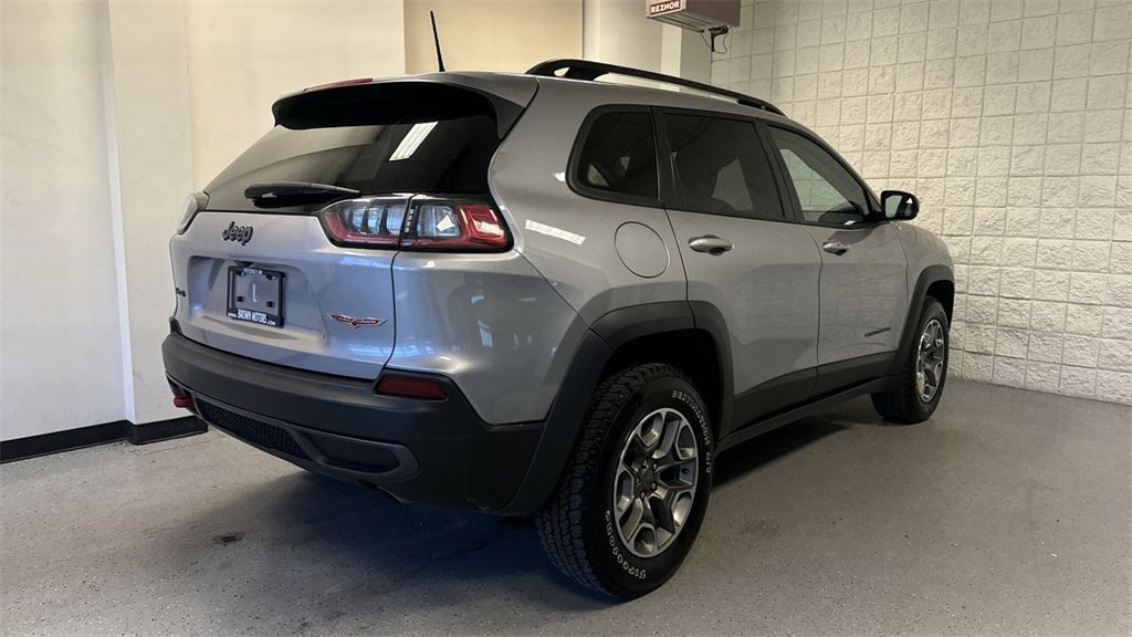 Used 2022 Jeep Cherokee Trailhawk image 7
