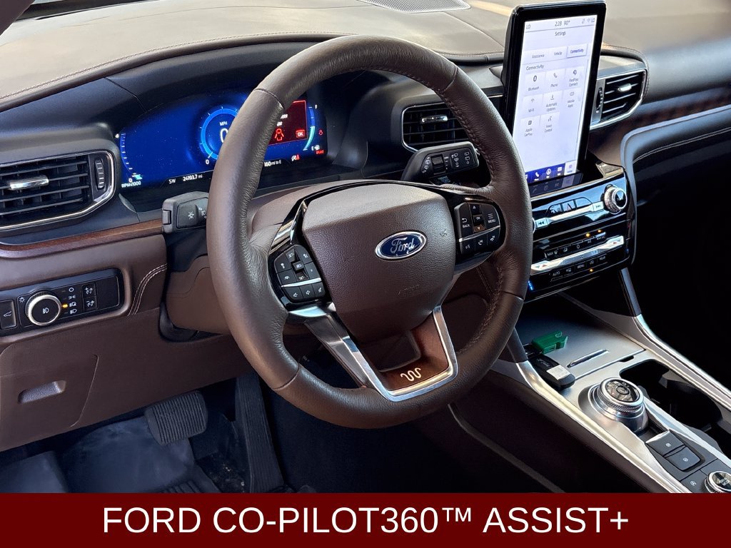 Certified 2024 Ford Explorer King Ranch w/ Technology Package AWD/4WD image 13