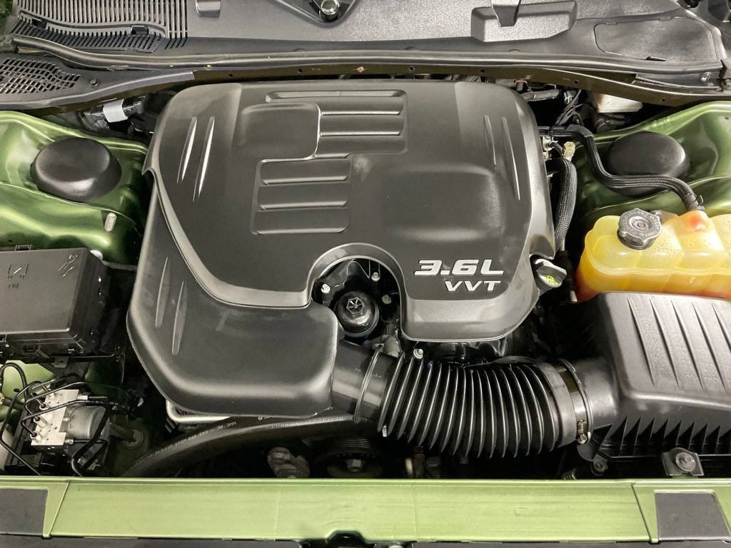 Used 2022 Dodge Challenger SXT w/ Blacktop Package RWD image 9