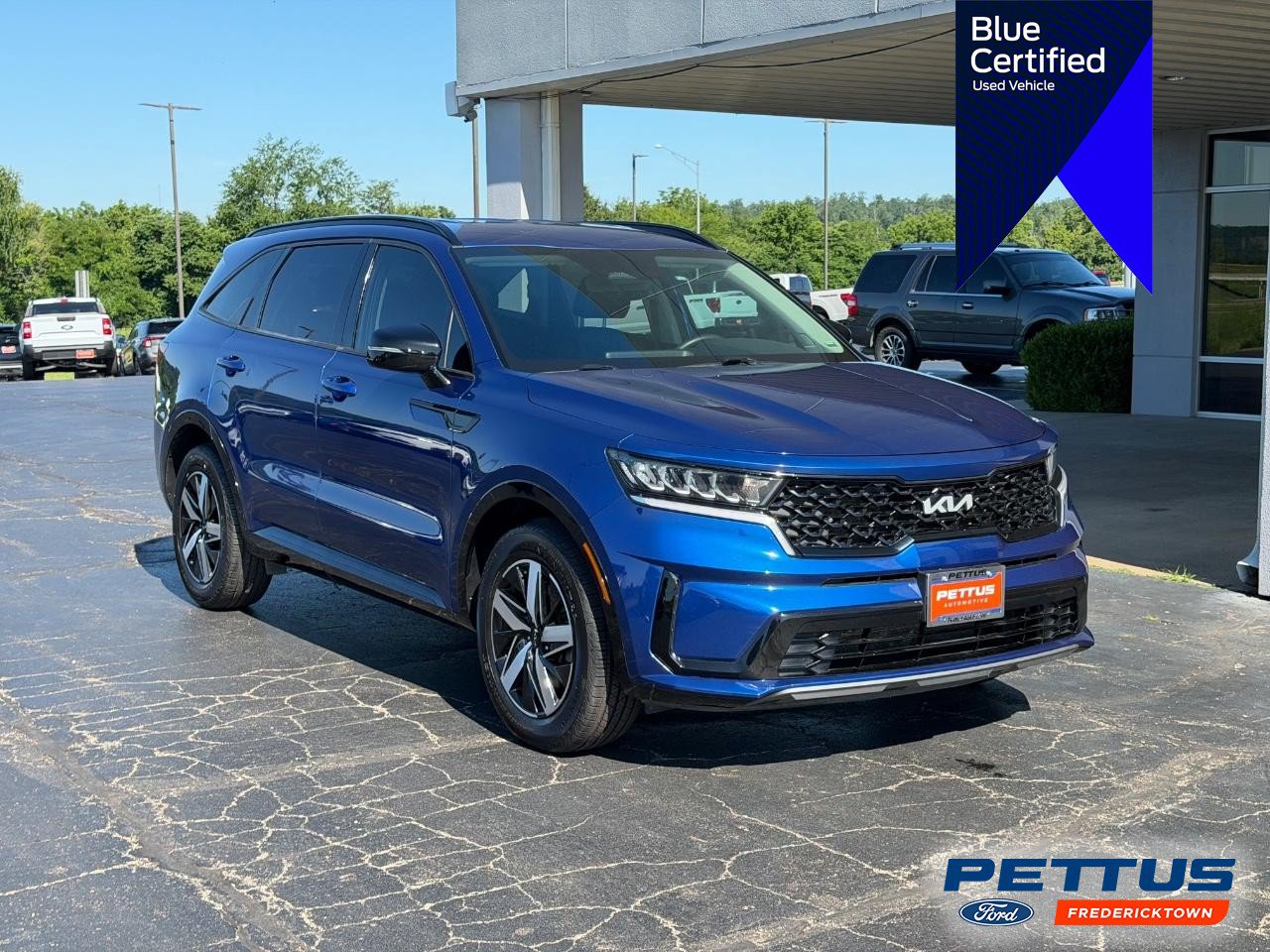 Used 2023 Kia Sorento S