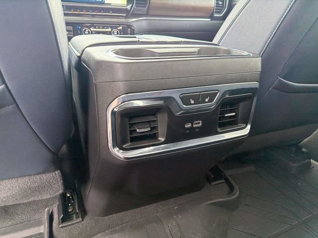 Used 2022 Chevrolet Silverado 1500 High Country AWD/4WD image 23