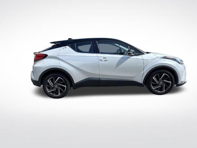 Used 2022 Toyota C-HR Limited FWD image 4