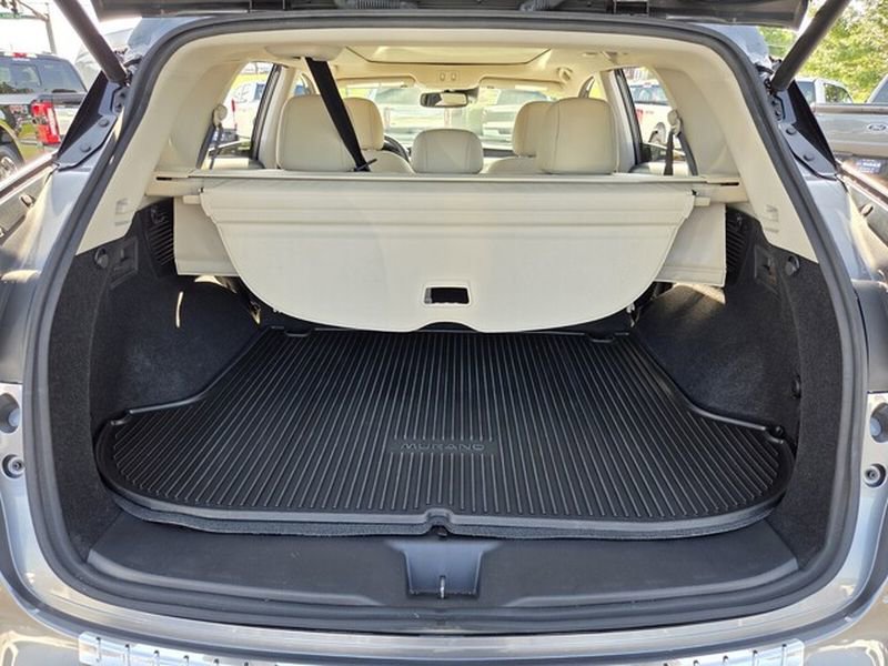 Used 2022 Nissan Murano Platinum w/ Cargo Package FWD image 16