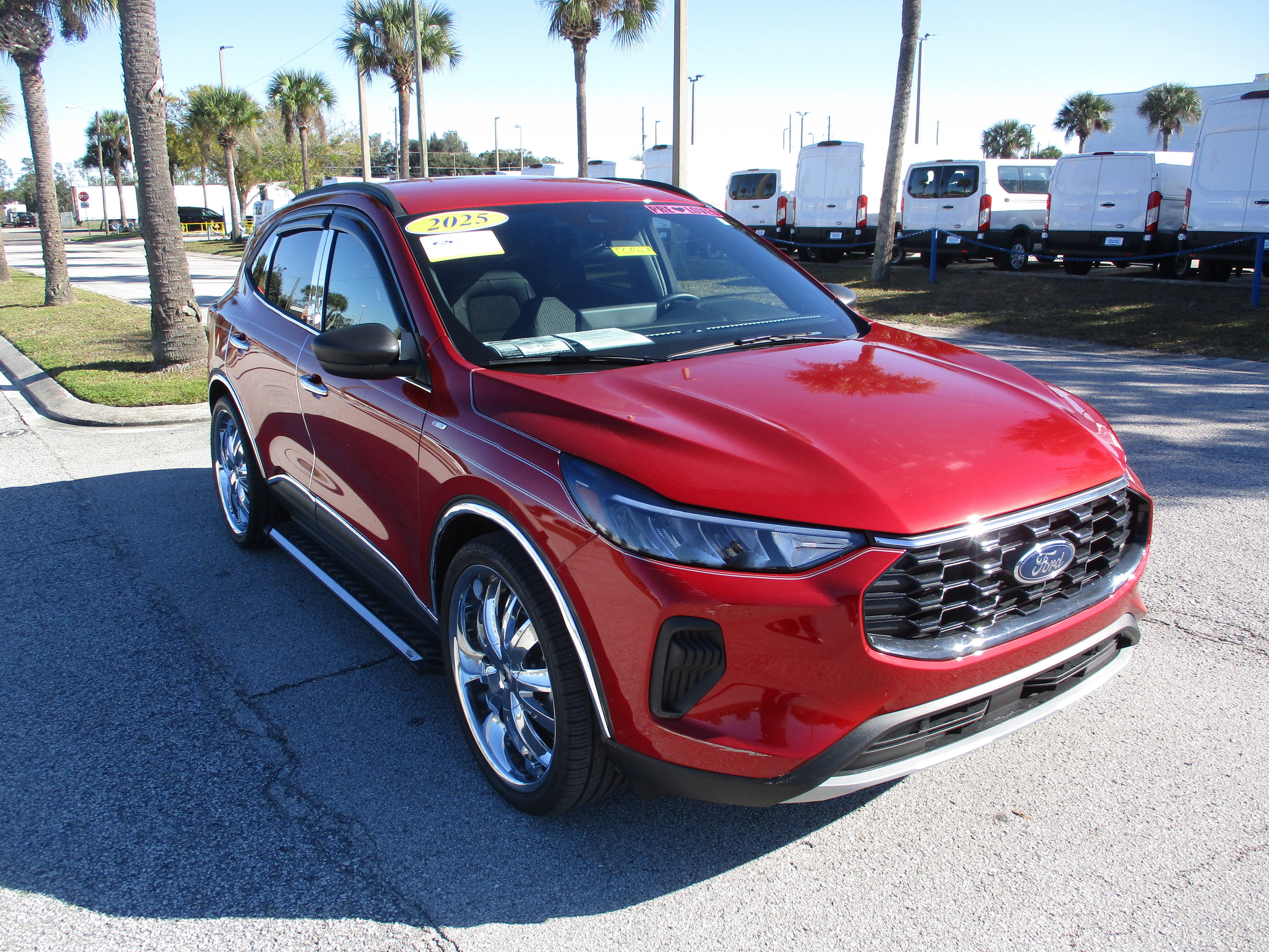 Certified 2025 Ford Escape ST-Line w/ Tech Pack #1 image 7