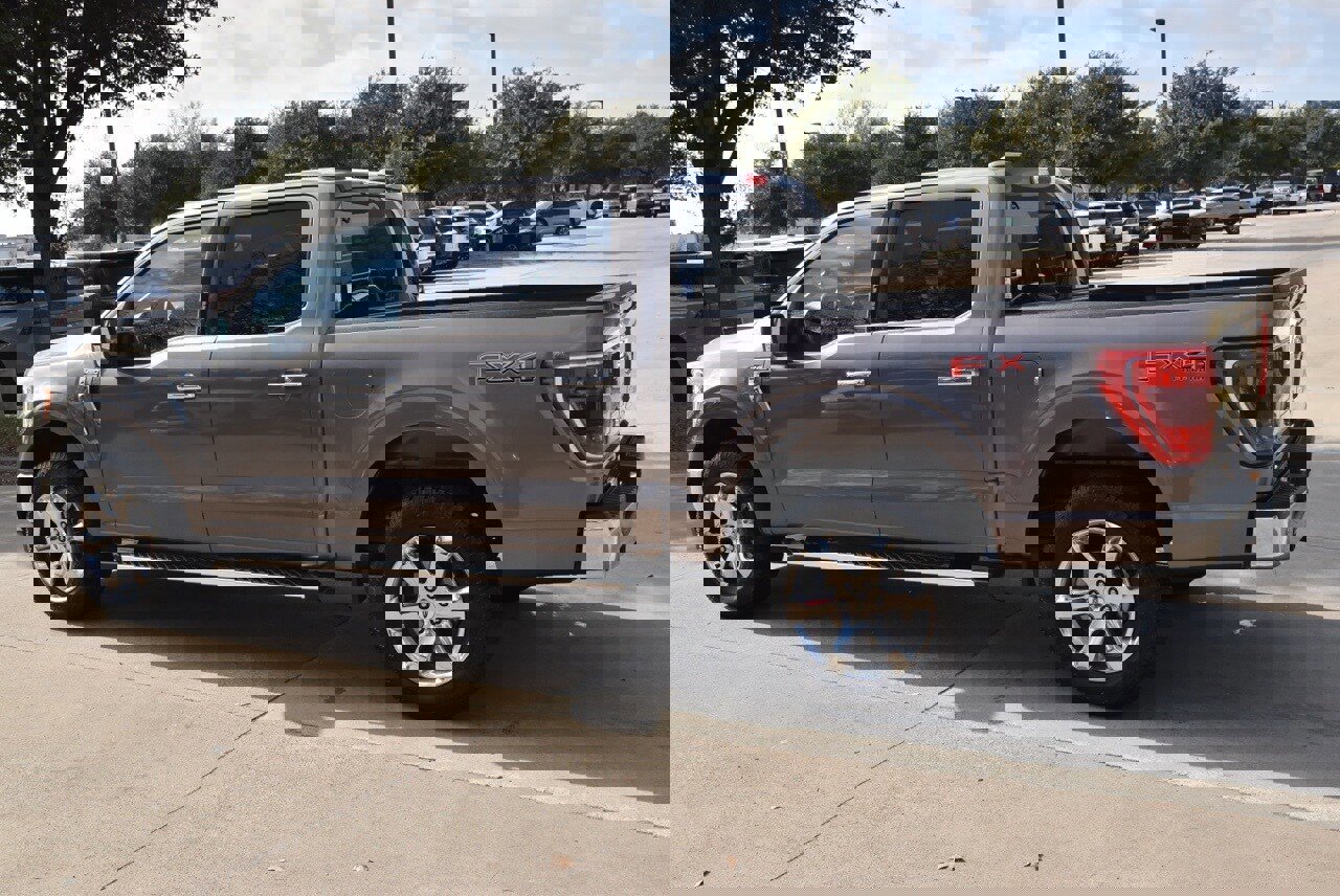 Certified 2022 Ford F150 XLT w/ Equipment Group 302A High image 6