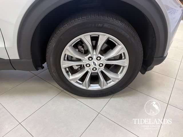 Certified 2024 Ford Explorer XLT w/ Equipment Group 202A AWD/4WD image 34