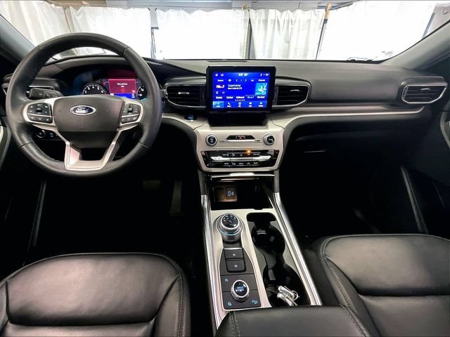 Certified 2023 Ford Explorer XLT w/ Equipment Group 202A AWD/4WD image 14