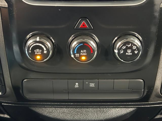 Used 2018 RAM 1500 Express AWD/4WD image 28