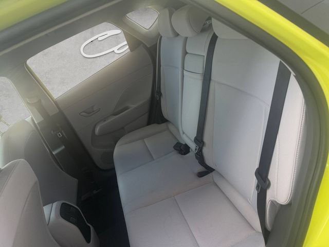 Used 2025 Hyundai Kona SEL AWD/4WD image 23