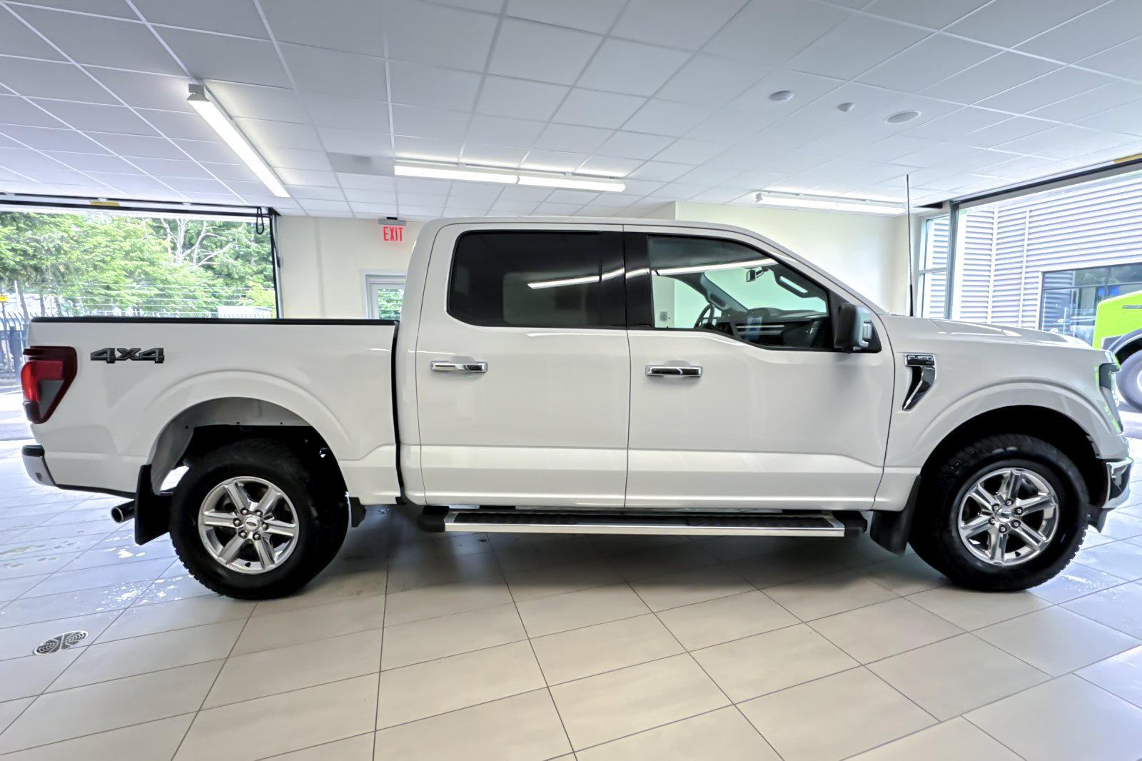 Certified 2024 Ford F150 XLT AWD/4WD image 3