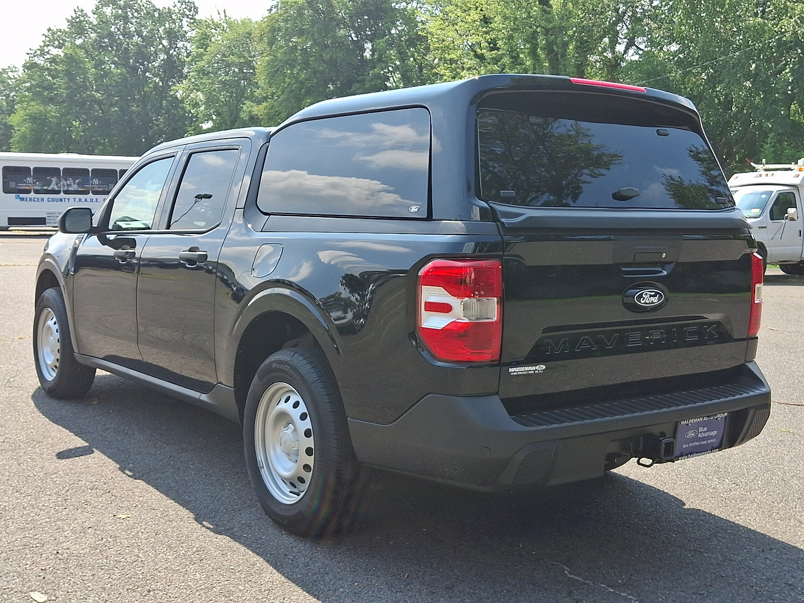 Certified 2025 Ford Maverick XL FWD image 5