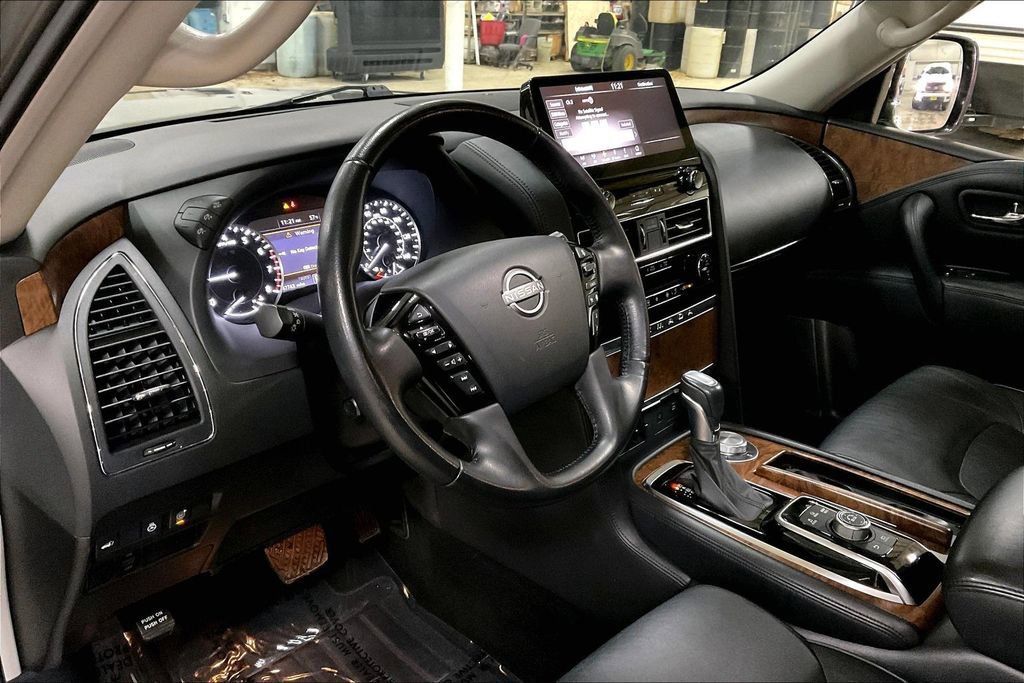 Used 2024 Nissan Armada SL image 13