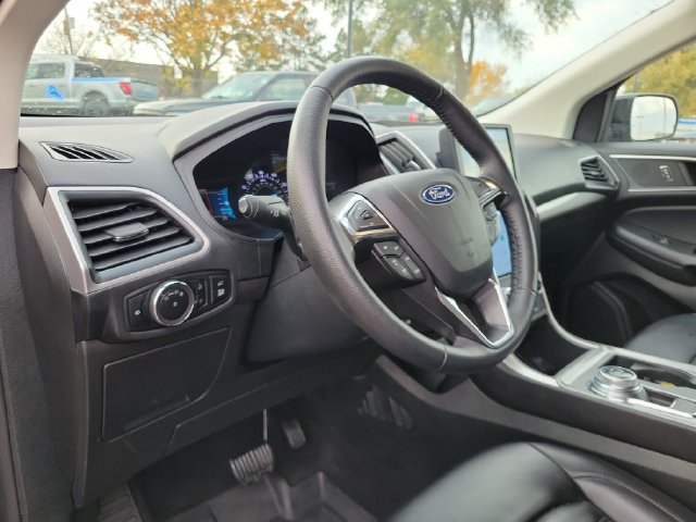 Certified 2024 Ford Edge SEL w/ Convenience Package AWD/4WD image 10